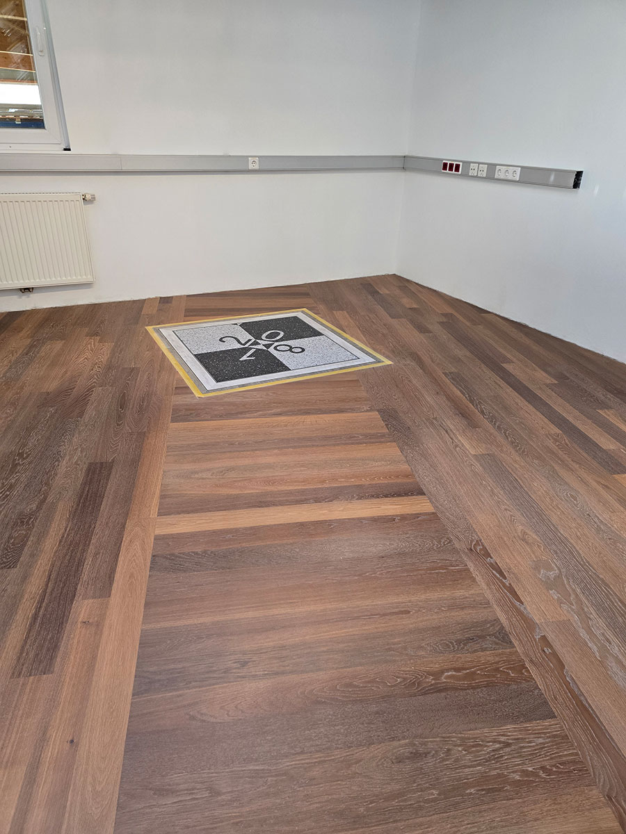 Parkett im Büro