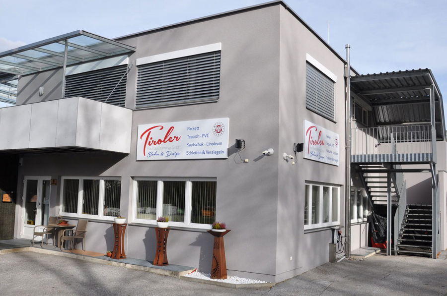 Außenansicht der TIRA